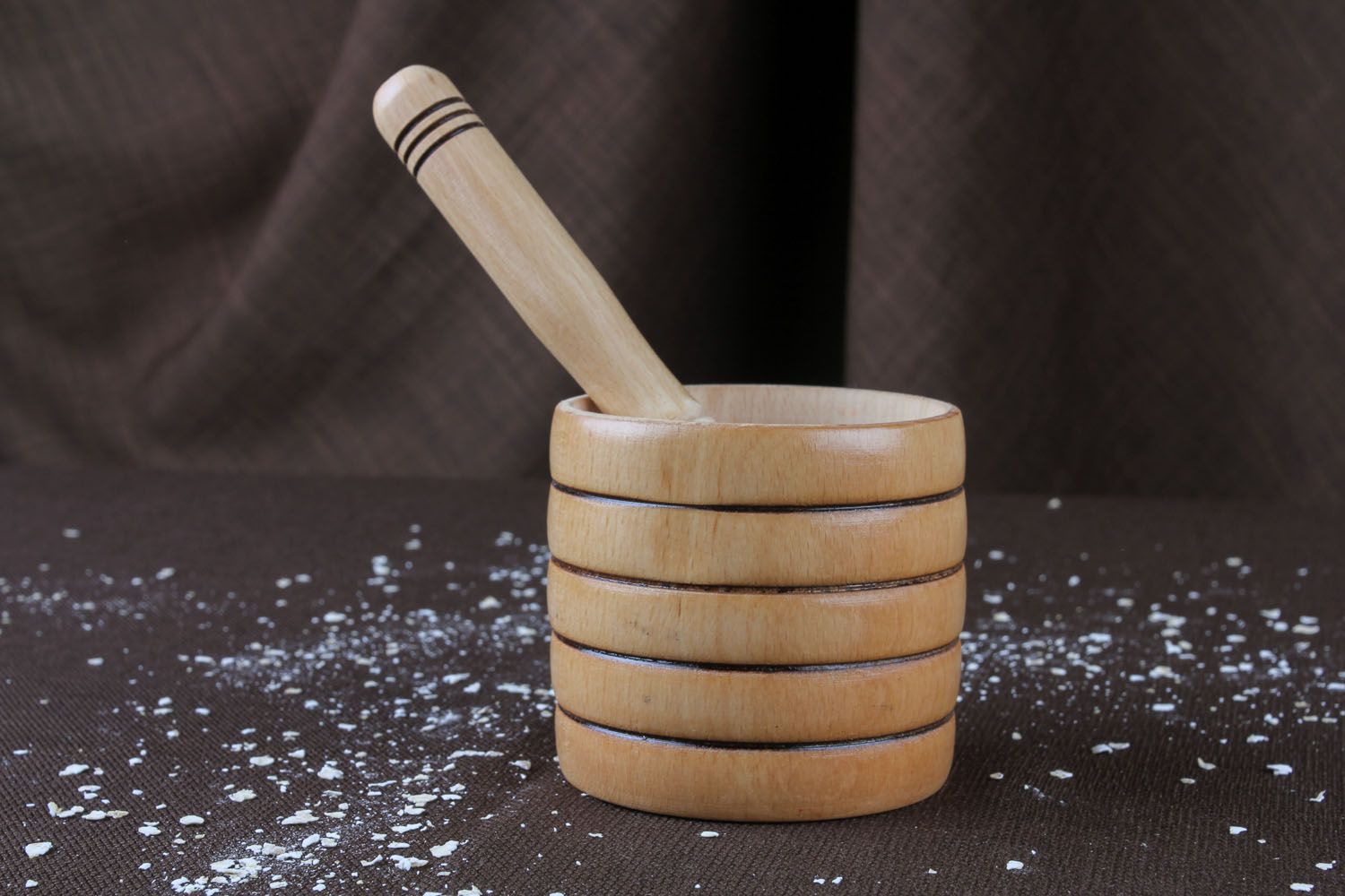 Wooden mortar and pestle photo 5