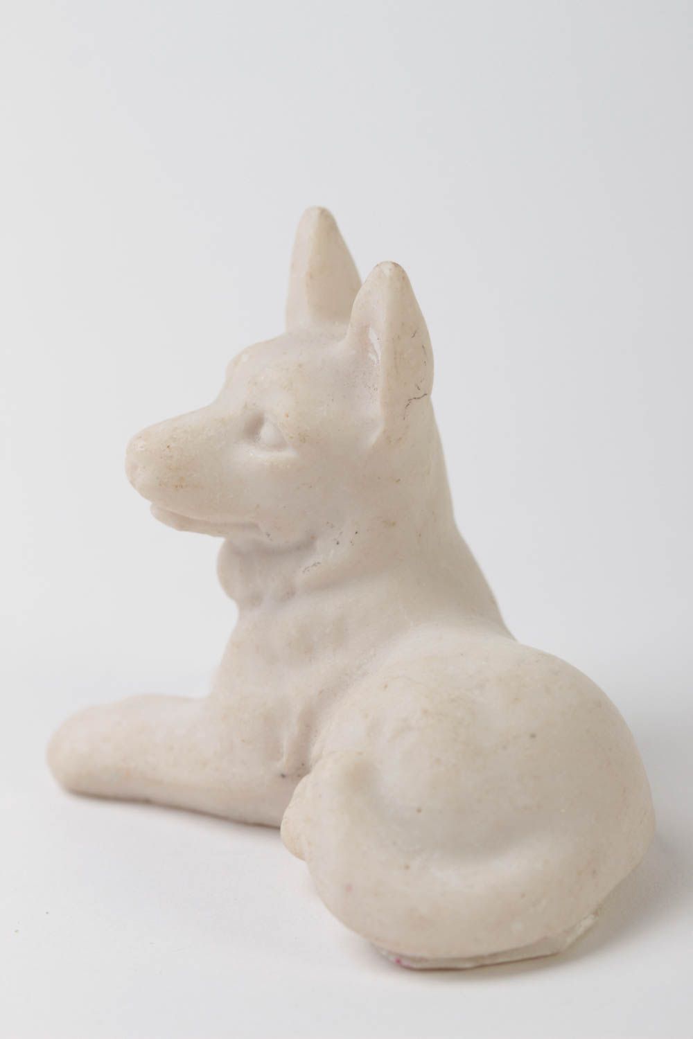 Figurine à peindre fait main Petite statuette chien blanc design Déco intérieur photo 3