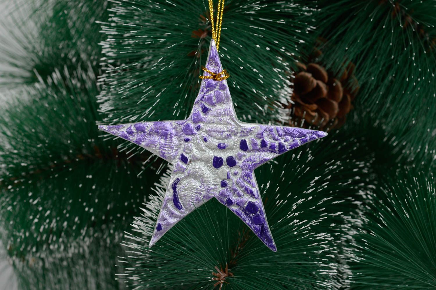 Игрушка на елку хэнд мэйд декор для дома игрушка из глины Сиреневая звезда фото 1