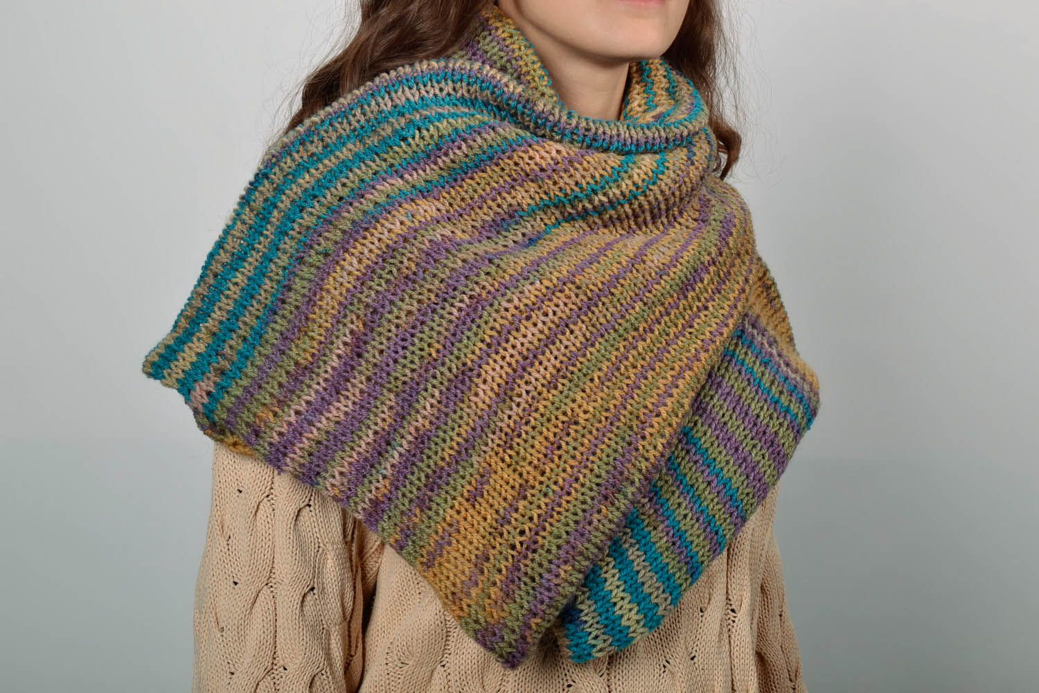 Knitted cowl photo 5