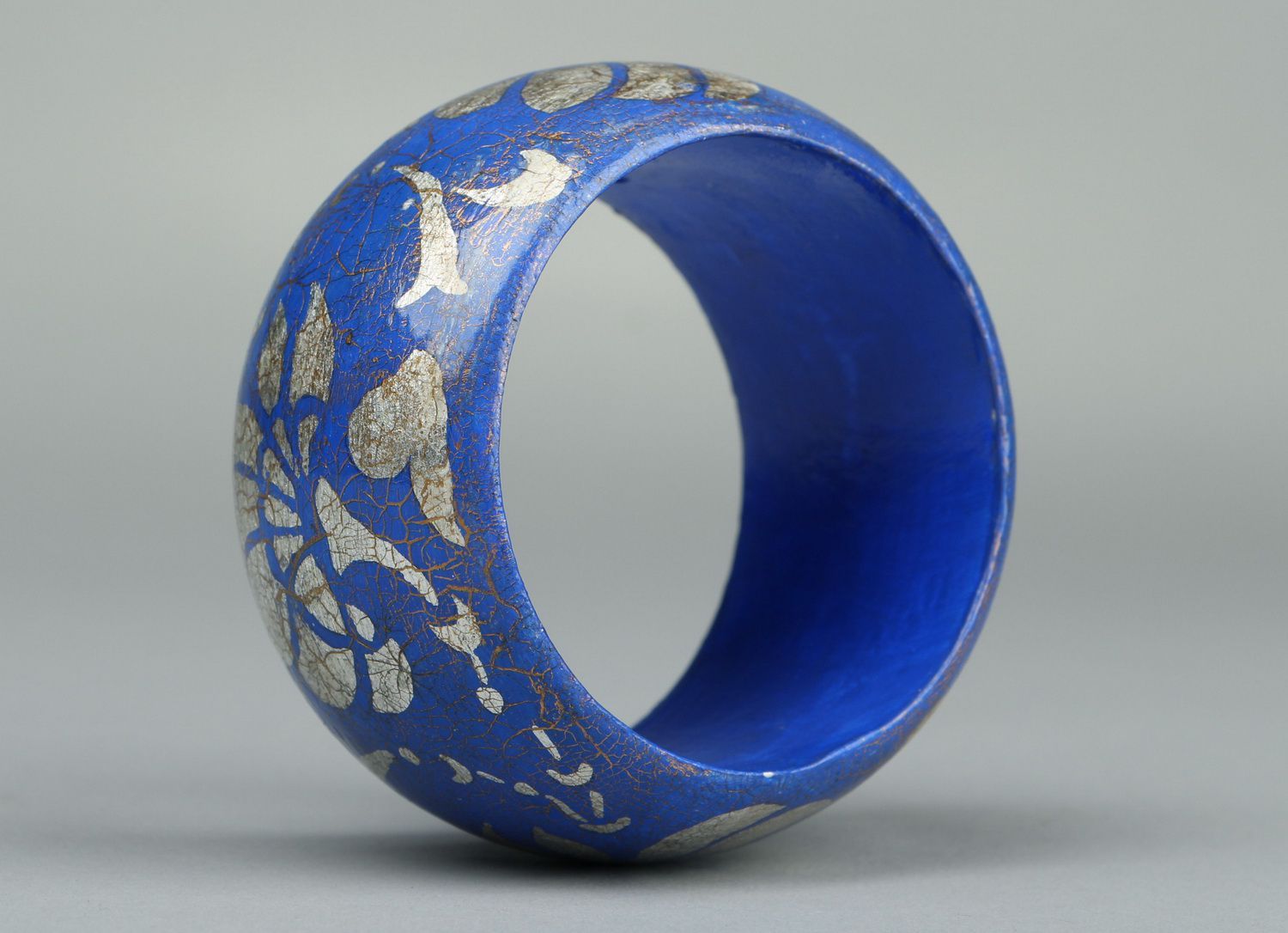 Wooden bracelet of blue color photo 2