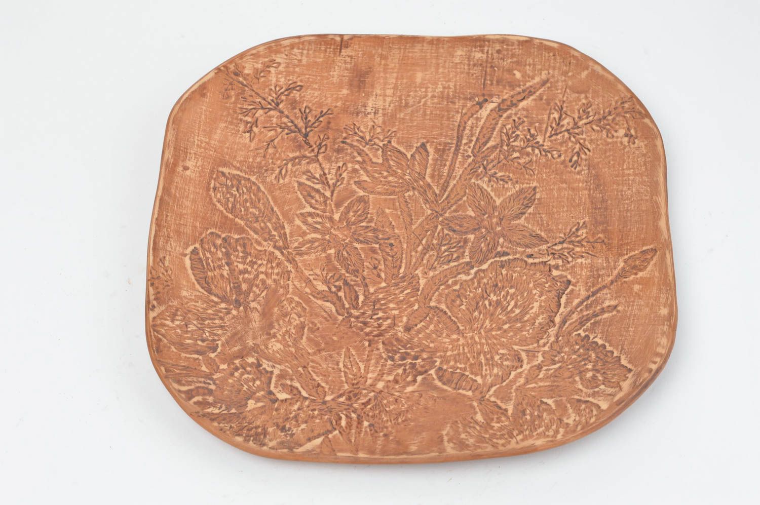 Assiette plate carrée en argile marron clair à motif floral faite main originale photo 2