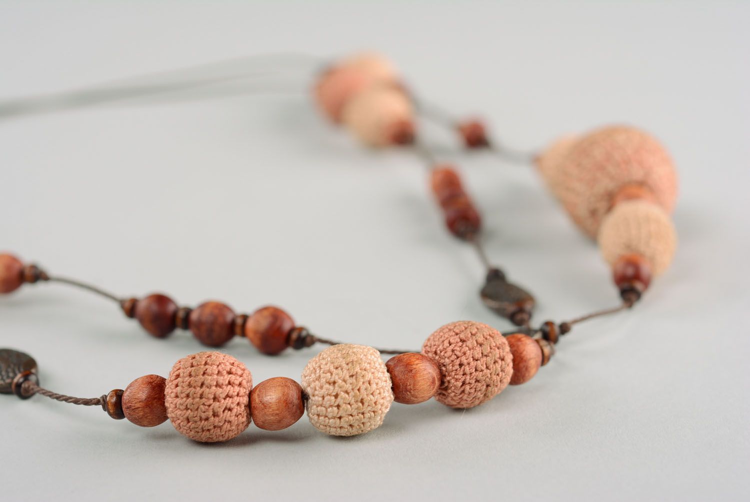 Unusual crochet bead necklace photo 4