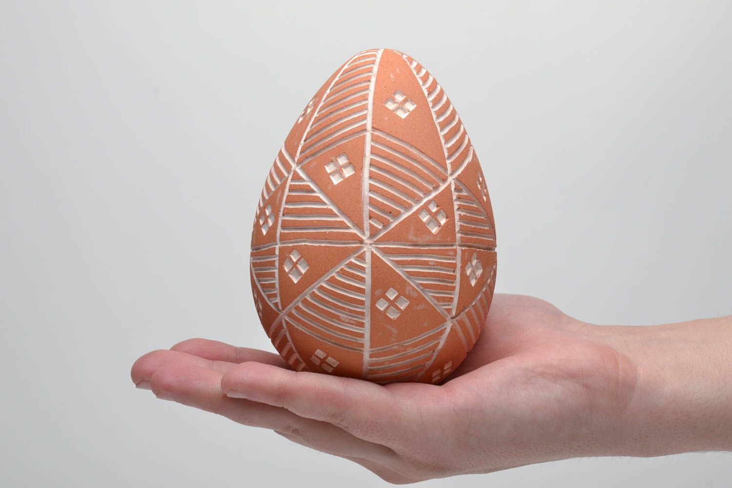 Œuf de Pâques céramique fait main moulé avec peinture décor écologique photo 5