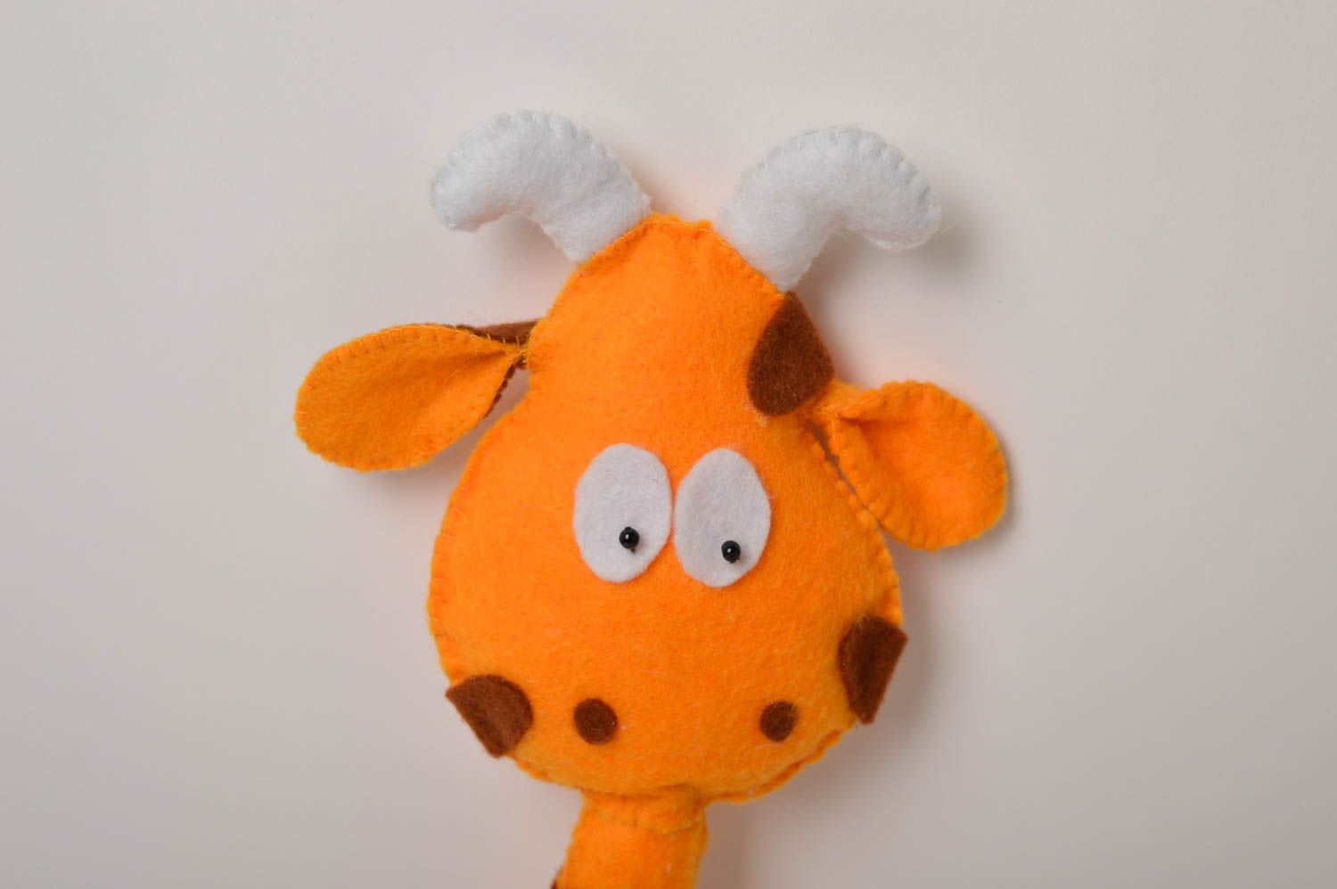 Stoff Kuscheltier handgefertigt Spielzeug Giraffe Wohnzimmer Deko ausgefallen foto 4