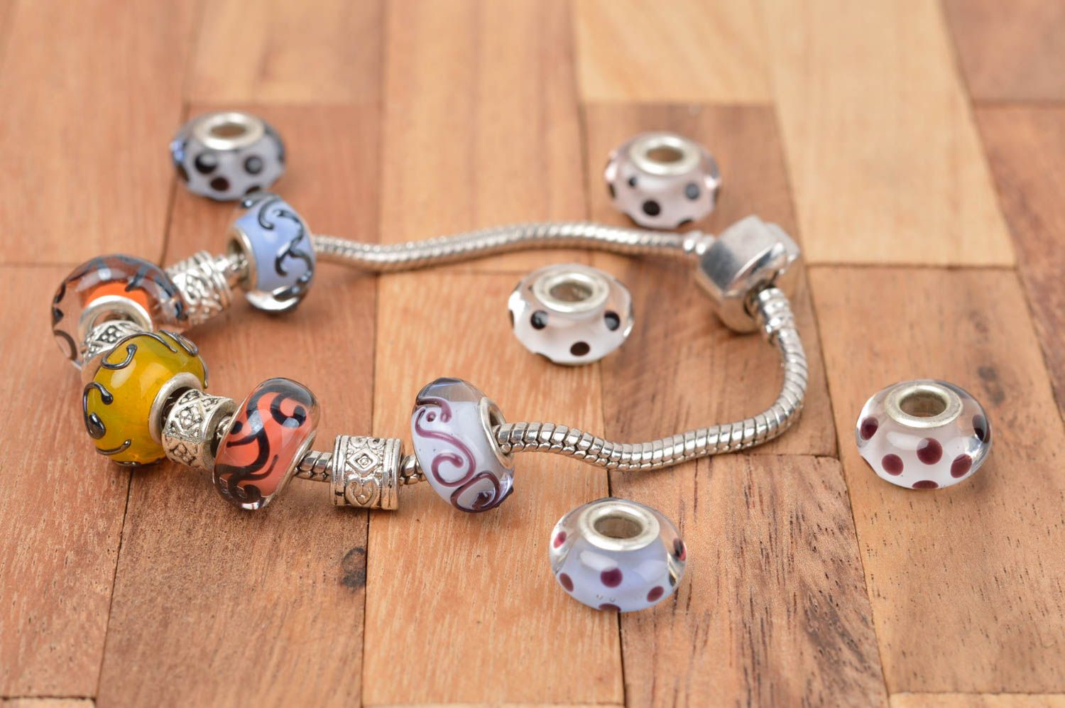 Pandora-style beaded bracelet with glass handmade beads on metal cord photo 1