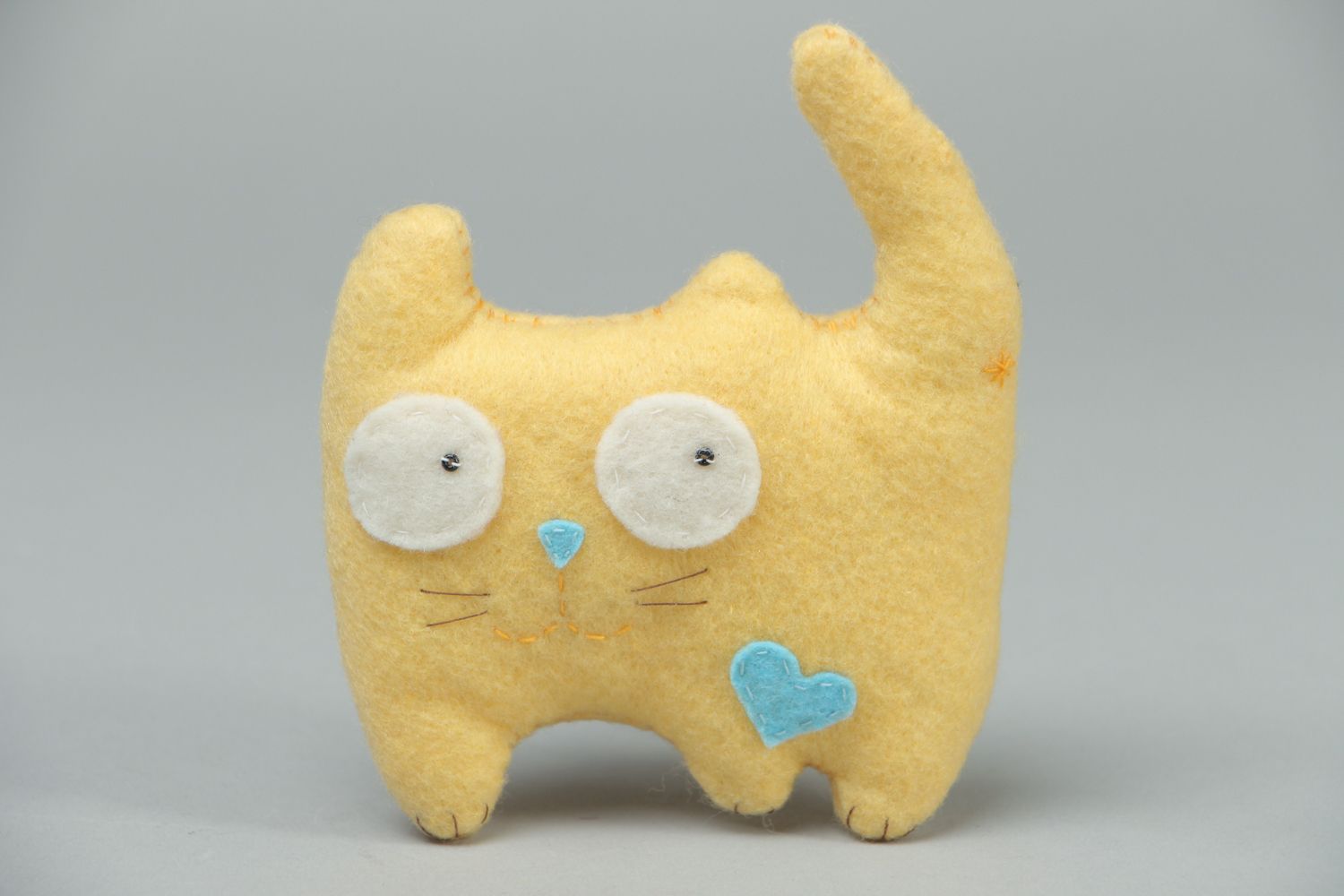 Мягкая игрушка из флиса желтый кот  фото 1