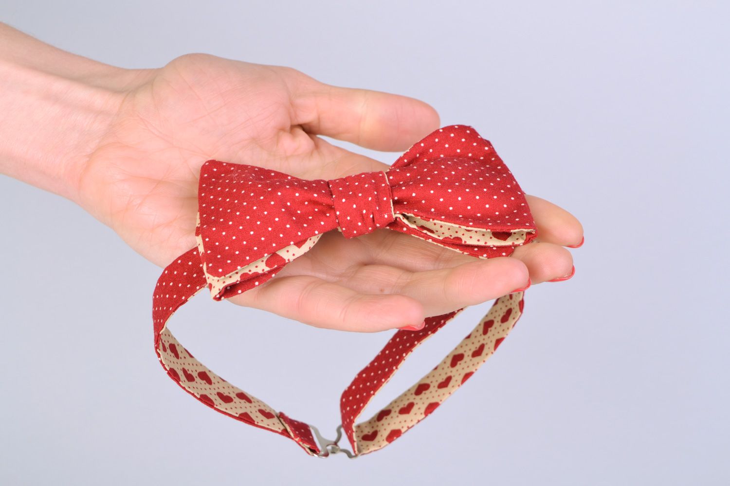 Noeud papillon en tissu de coton américain original fait main design rouge photo 2