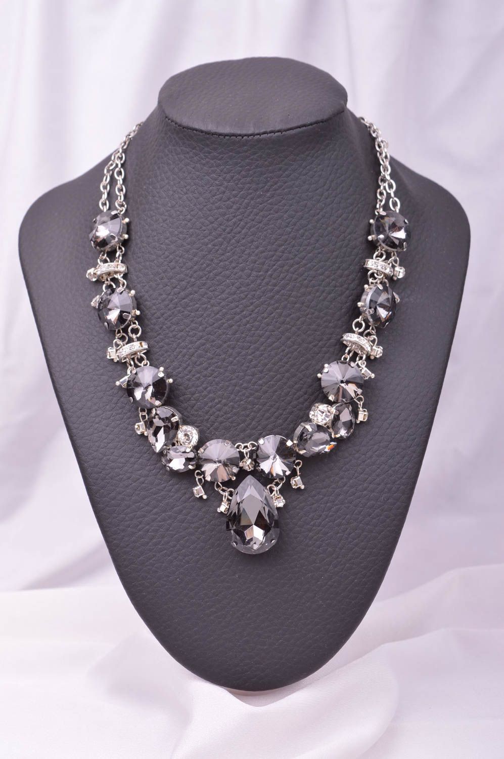Handmade stylish cute accessory beautiful elegant necklace evening necklace photo 1