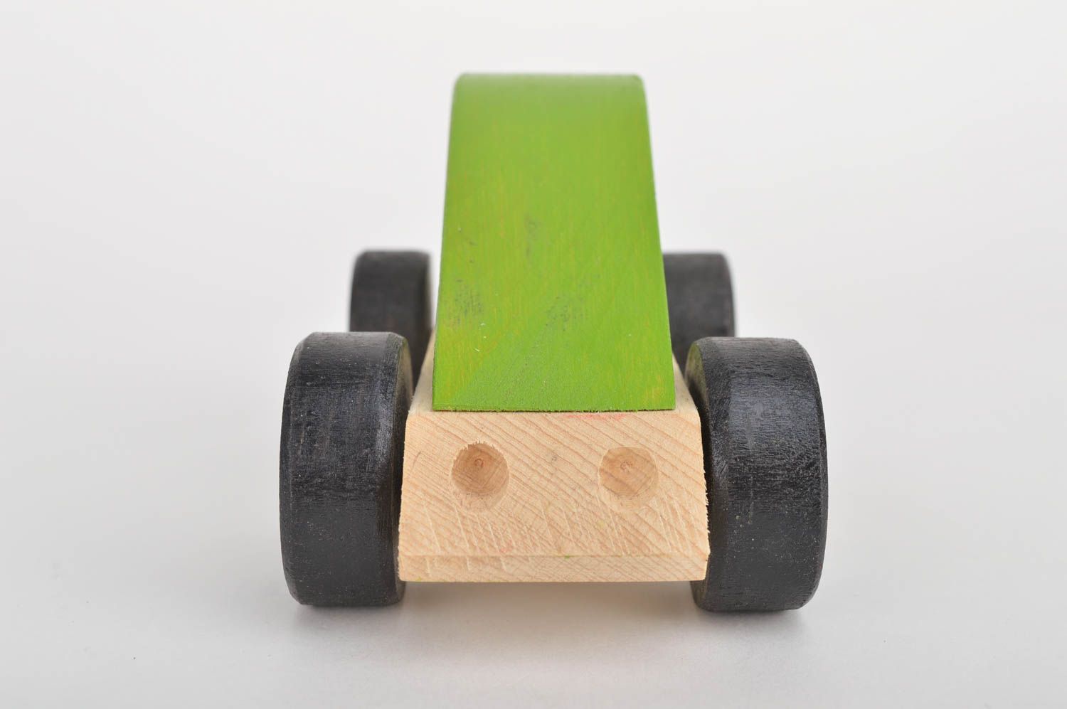 Игрушка ручной работы деревянная машинка игрушка из дерева зеленая от 3 лет фото 4