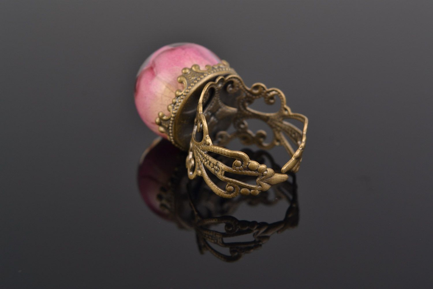 Perforated pink handmade botanical ring with rose bud coated with epoxy photo 4