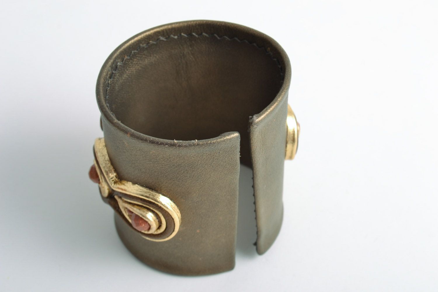 Кожаный браслет с натуральными камнями коричневый широкий необычный хенд мэйд фото 2