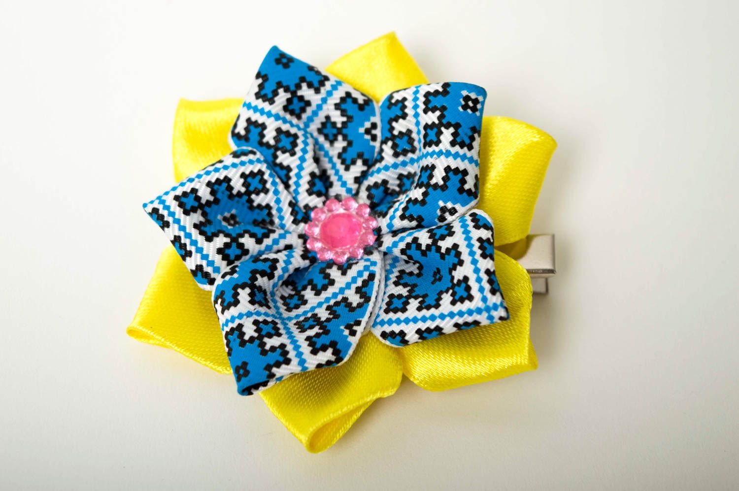 Bright handmade textile hair clip childrens flower barrette fashion trends photo 2
