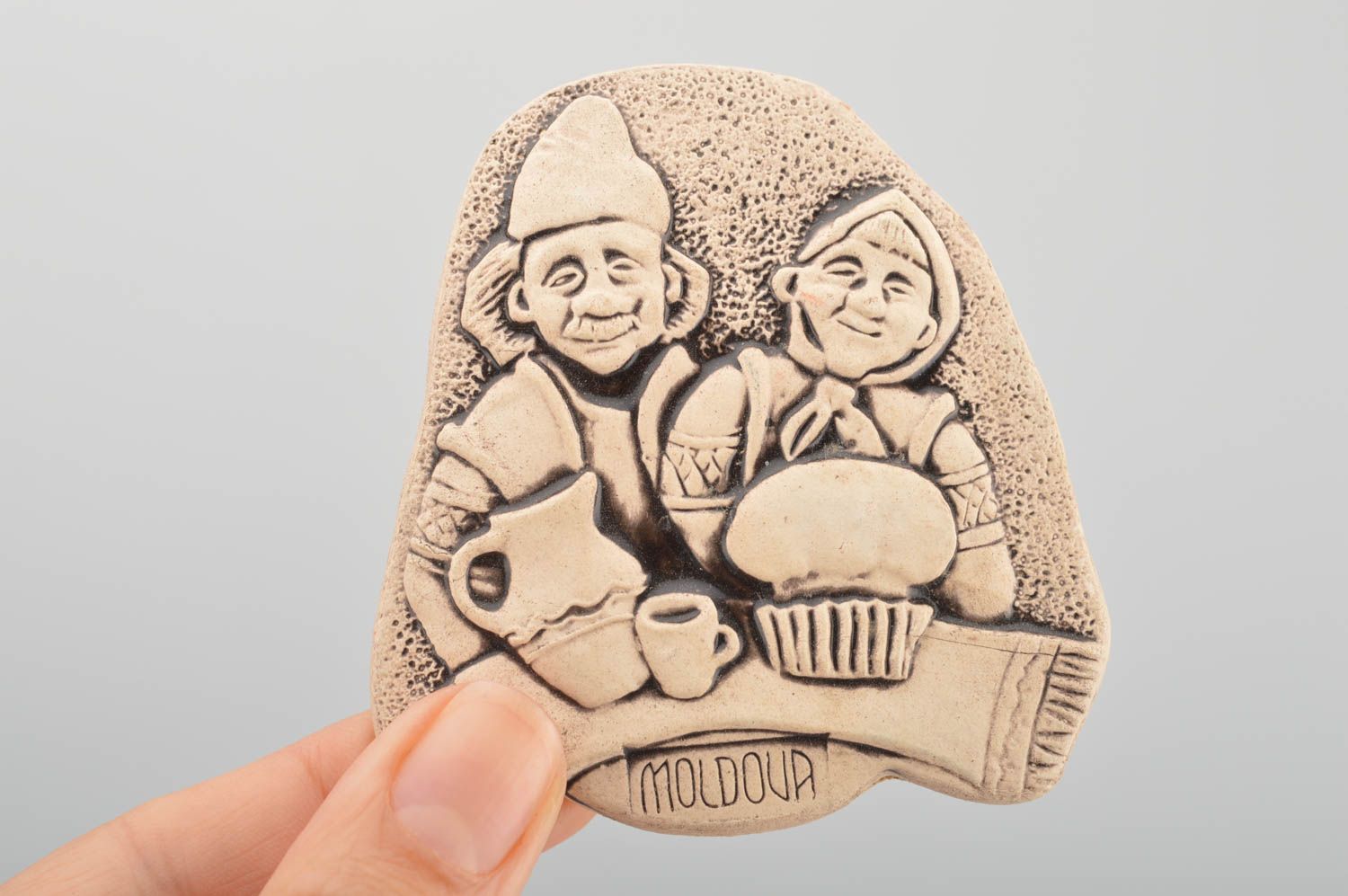 Keramik Kühlschrankmagnet aus Ton mit Glasur bedeckt handmade ethnisch Familie foto 3