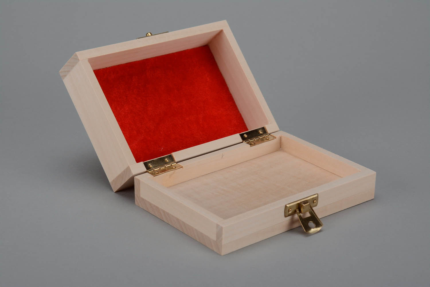 Wooden blank box with a latch photo 4