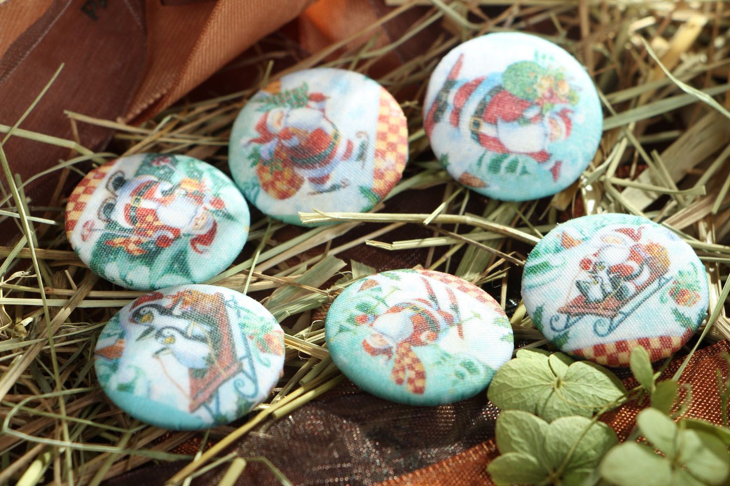 Set of New Year's buttons photo 3