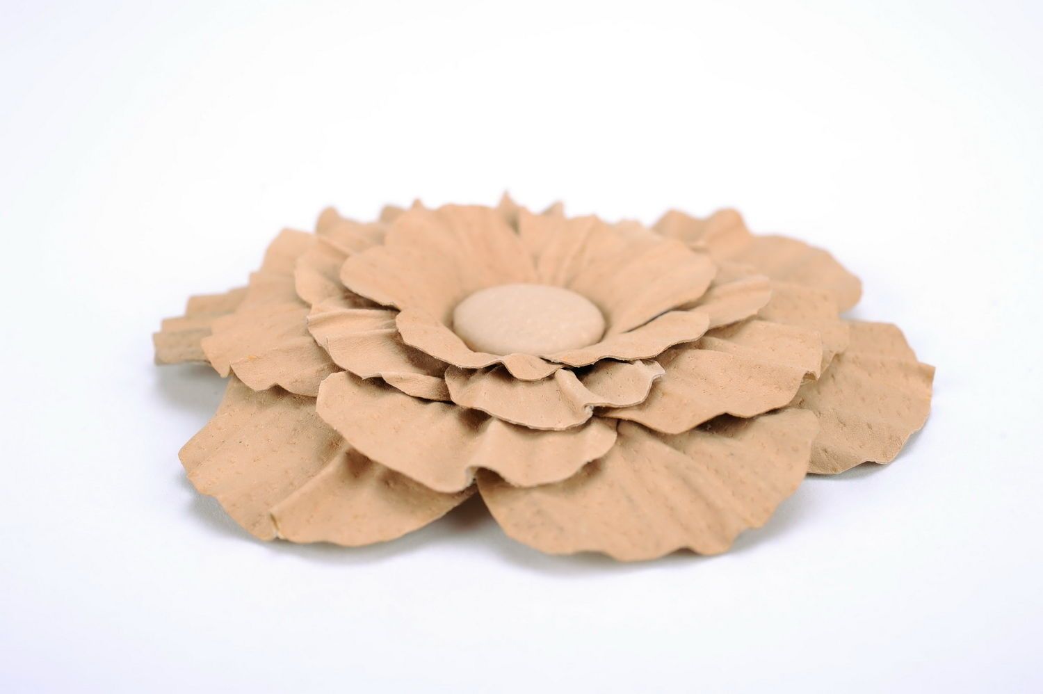 Handmade Brosche Beige Blume foto 1