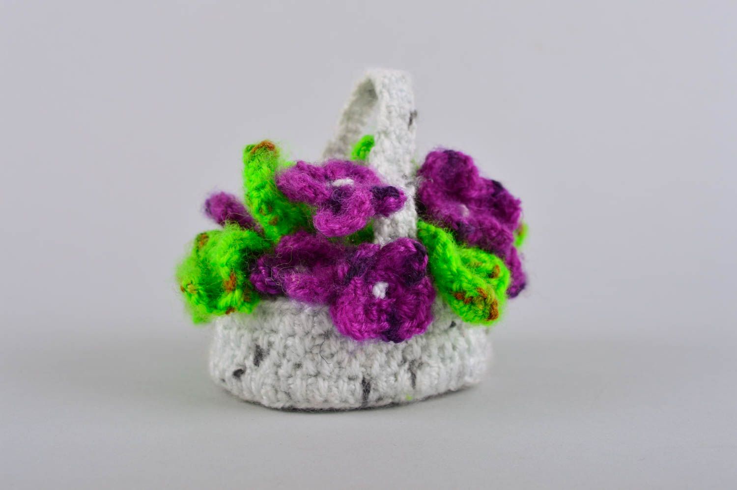 Panier miniature Corbeille jouet fait main tricotée au crochet Décoration maison photo 3
