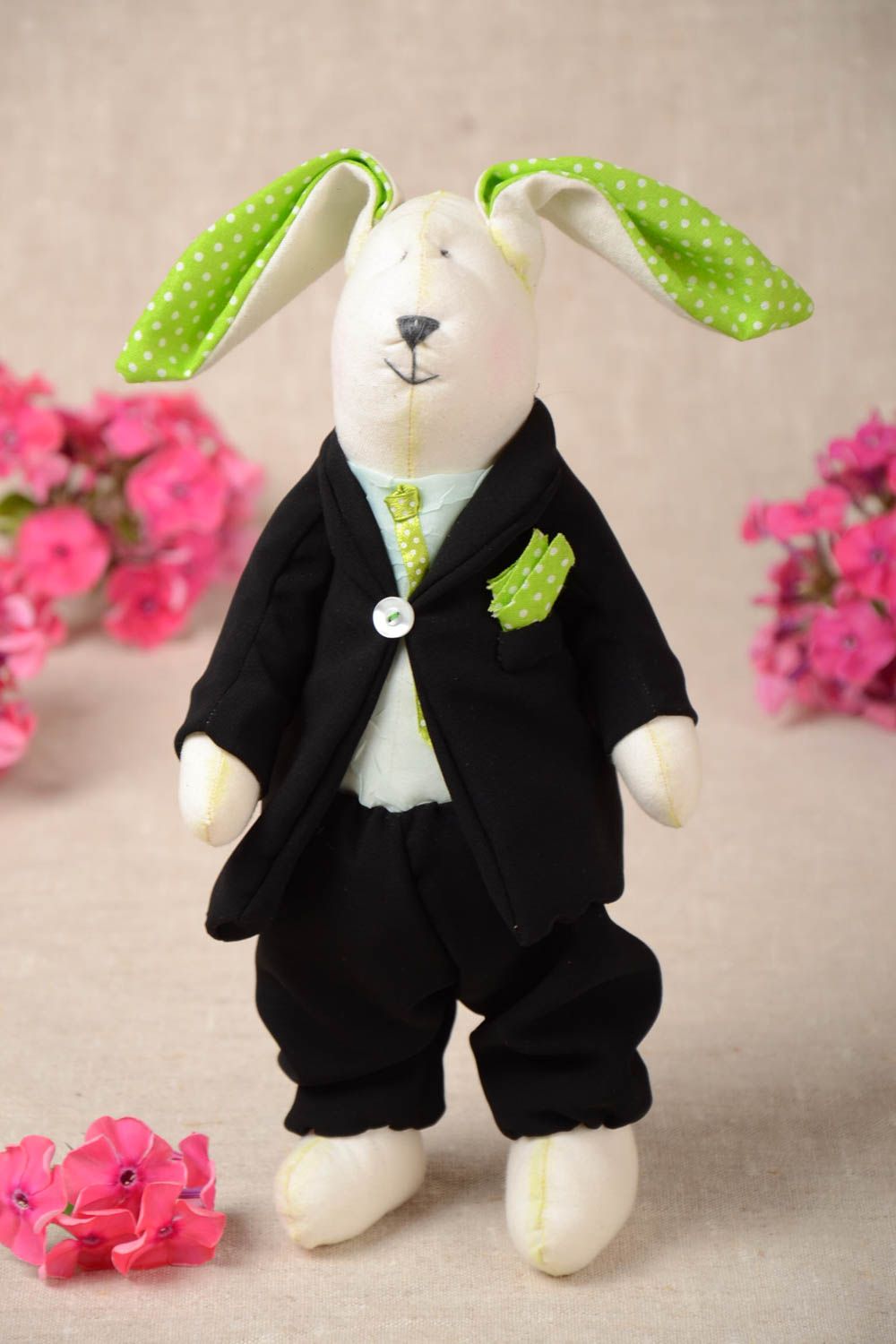 Игрушка заяц жених в костюме красивый из ткани небольшого размера ручная работа фото 1