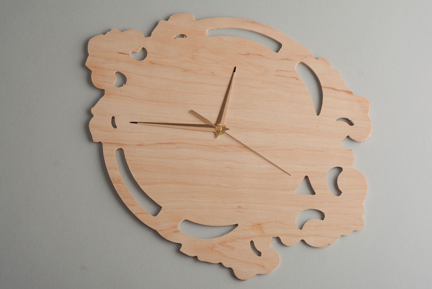 Blank wall clock for painting photo 1