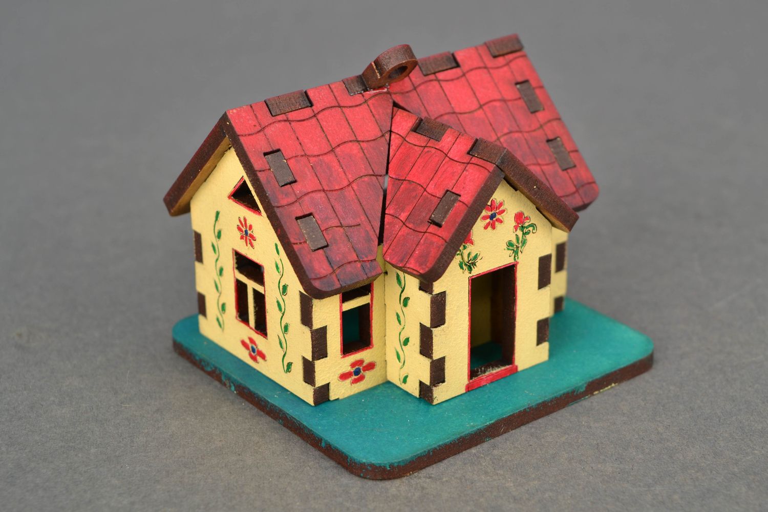 Figurine de maison en bois brut faite main serviettage photo 3