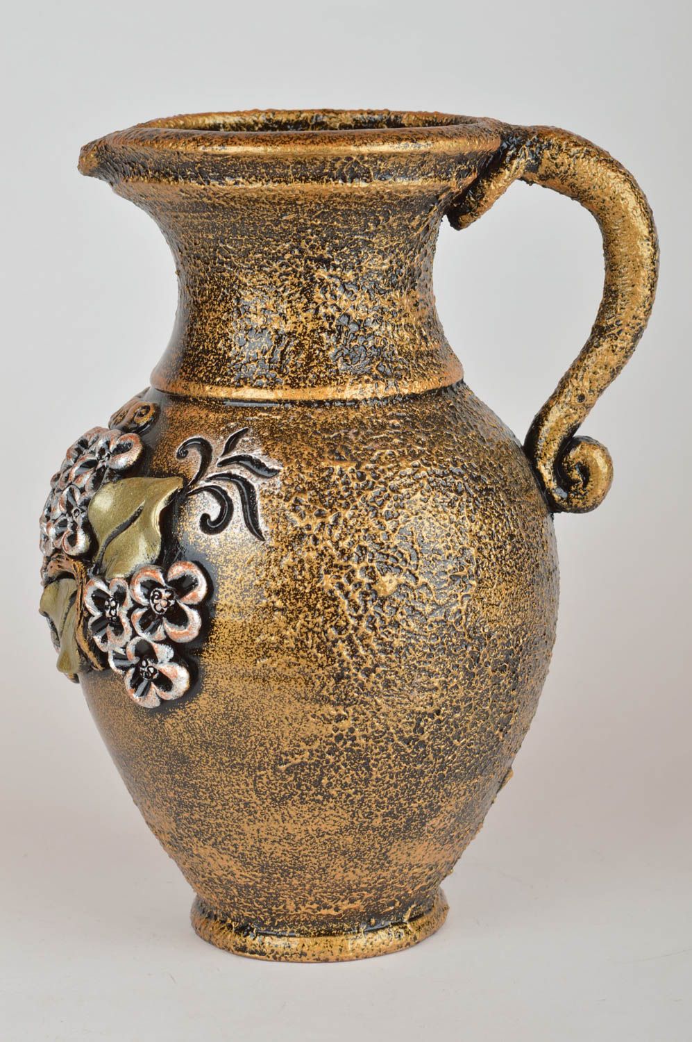 Large wine ceramic glazed gold color 100 oz pitcher carafe with molded ornament 3,19 lb photo 5