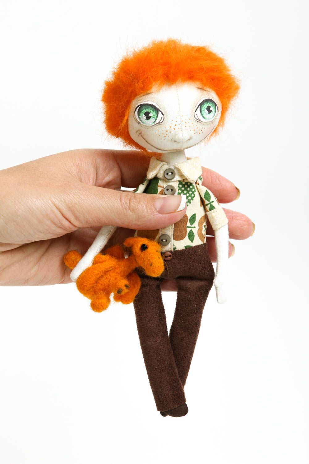 Bambola insolita in cotone fatta a mano pupazzo tessile originale e decorativo foto 5