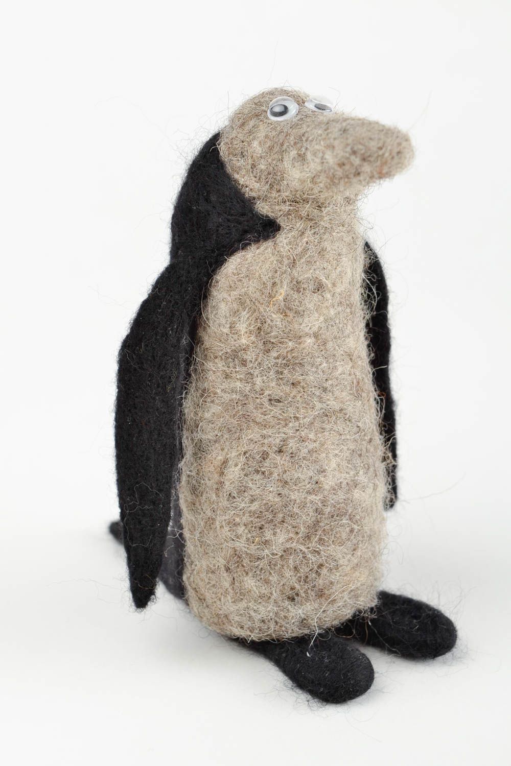 Jouet pingouin gris-noir Peluche faite main en laine feutrée Cadeau pour enfant photo 4