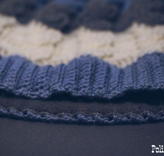 Bonnet à pompon amovible tricoté en laine bleu rayé chaud fait main unisexe photo 1