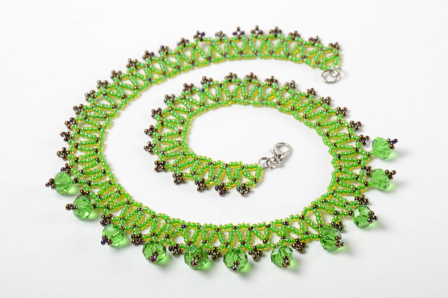 Ожерелье из чешского бисера широкое зеленое авторское красивое ручной работы фото 5