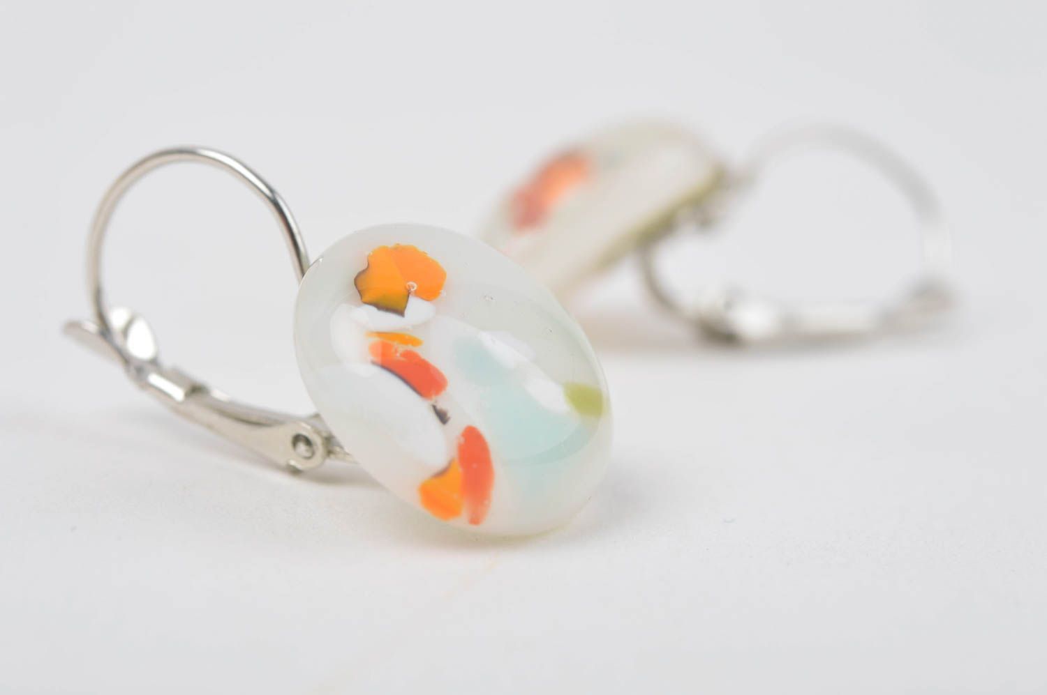 Handmade Ohrringe Damen Ohrringe schön Schmuck Ohrhänger rund Ohrringe aus Glas  foto 4