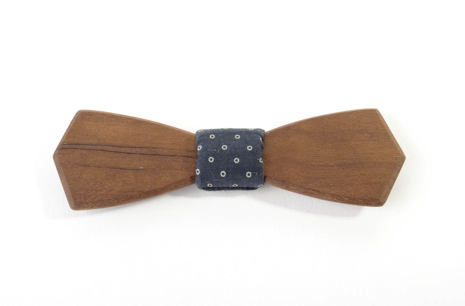 Stilvolle Fliege aus Holz handmade Accessoire für Männer Krawatte Fliege foto 4