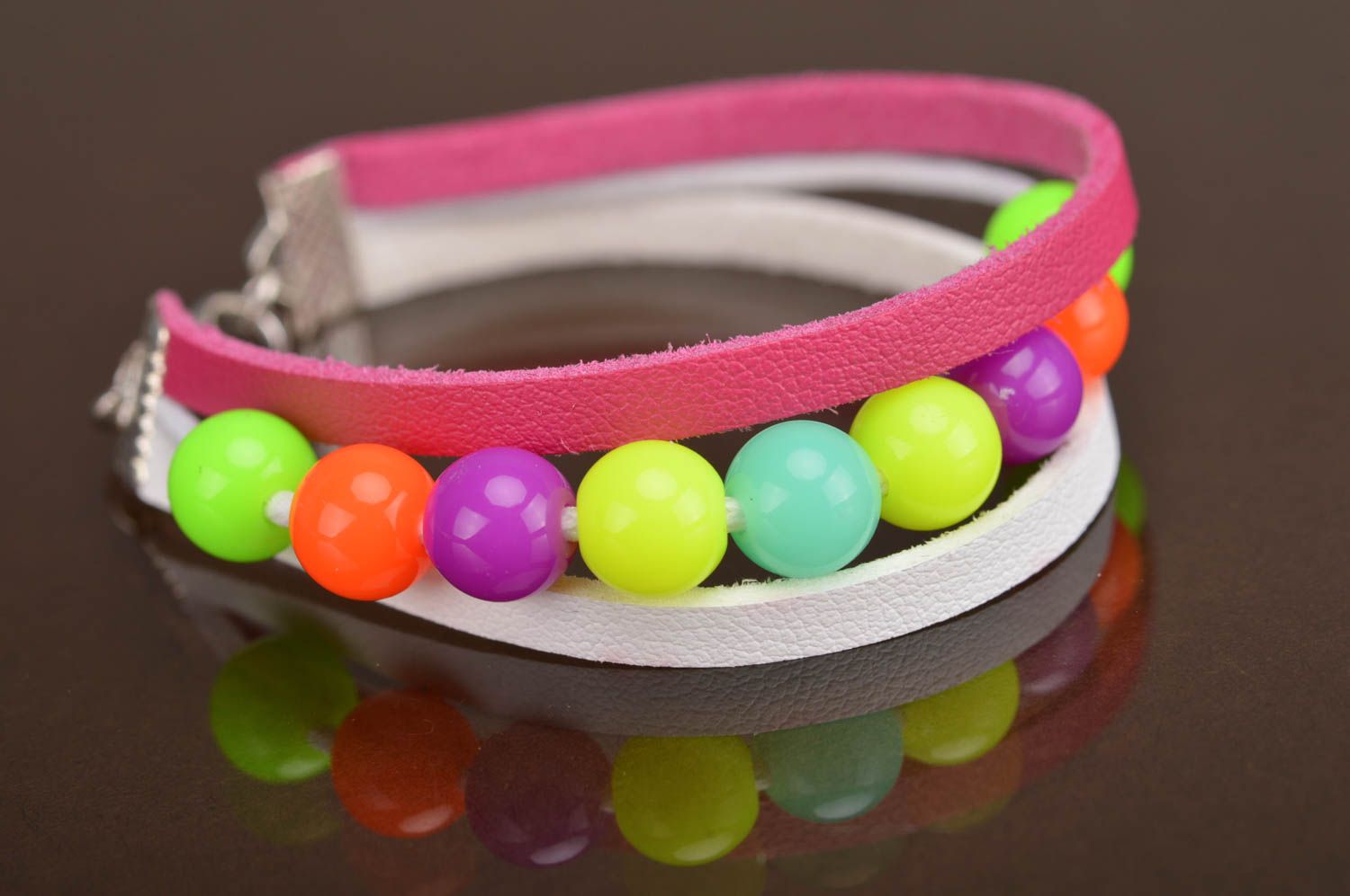 Handmade bright summer pink white leather wrist bracelet with colorful beads  photo 3