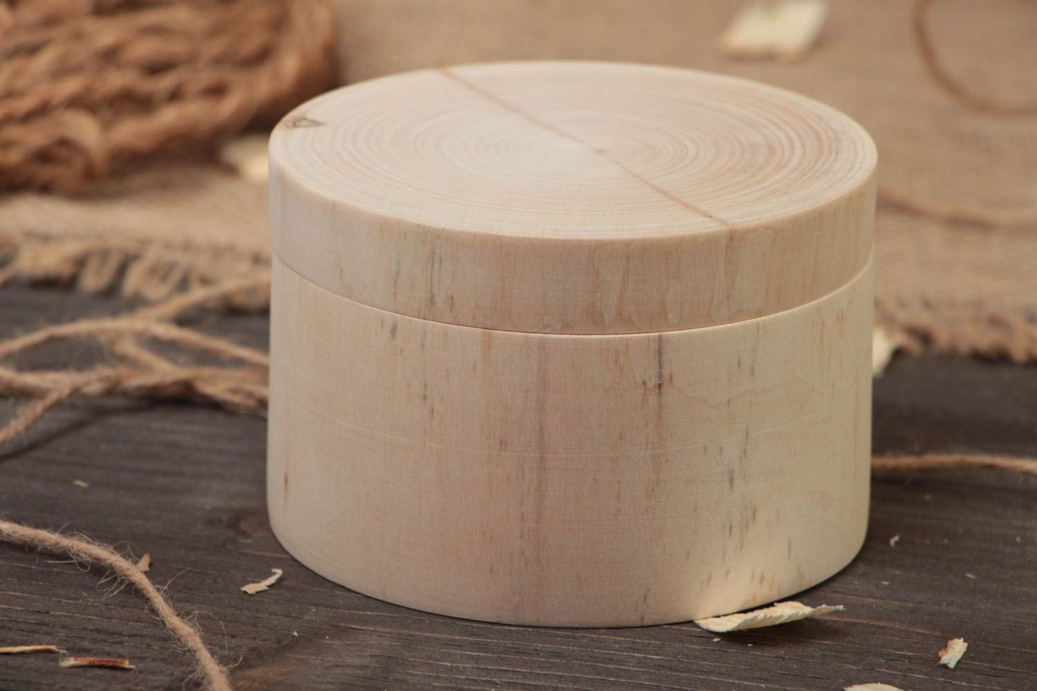 Pieza para manualidades hecha a mano redonda caja de madera para joyas foto 1