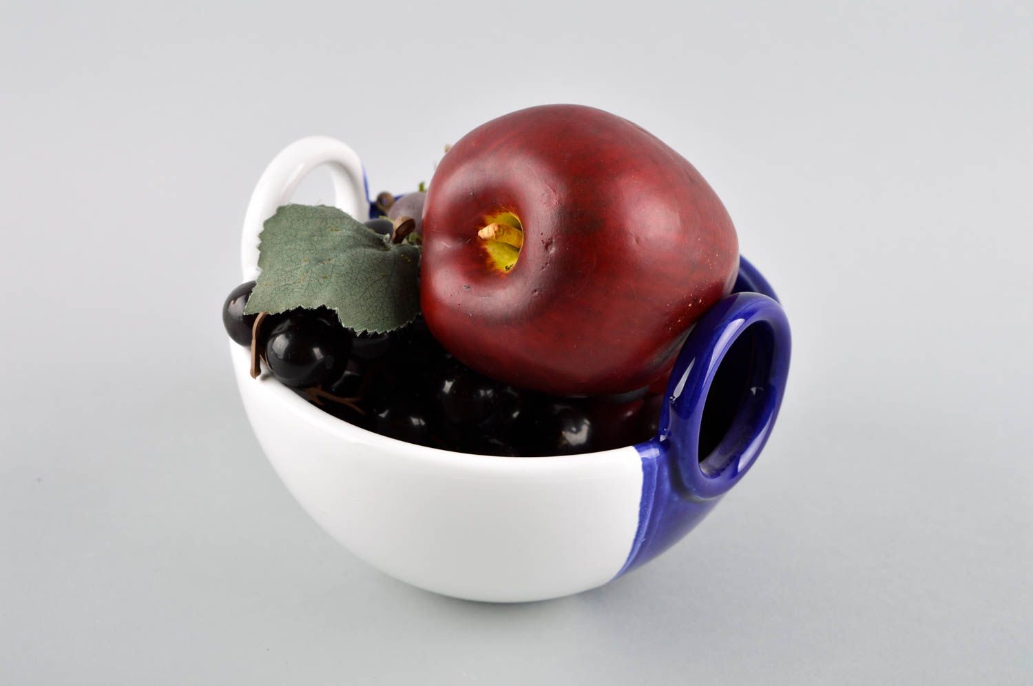 Handmade weiß blaue Keramik Schüssel für Suppe Öko Geschirr Schale aus Ton foto 1