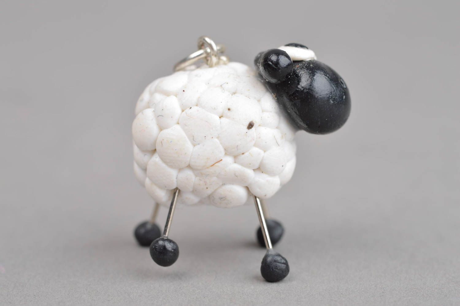 Colgante artesanal con forma de oveja accesorio para mujer bisutería artesanal foto 2