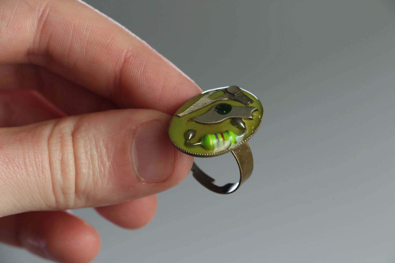 Кольцо металлическое в стиле стимпанк и техно зеленое фото 4