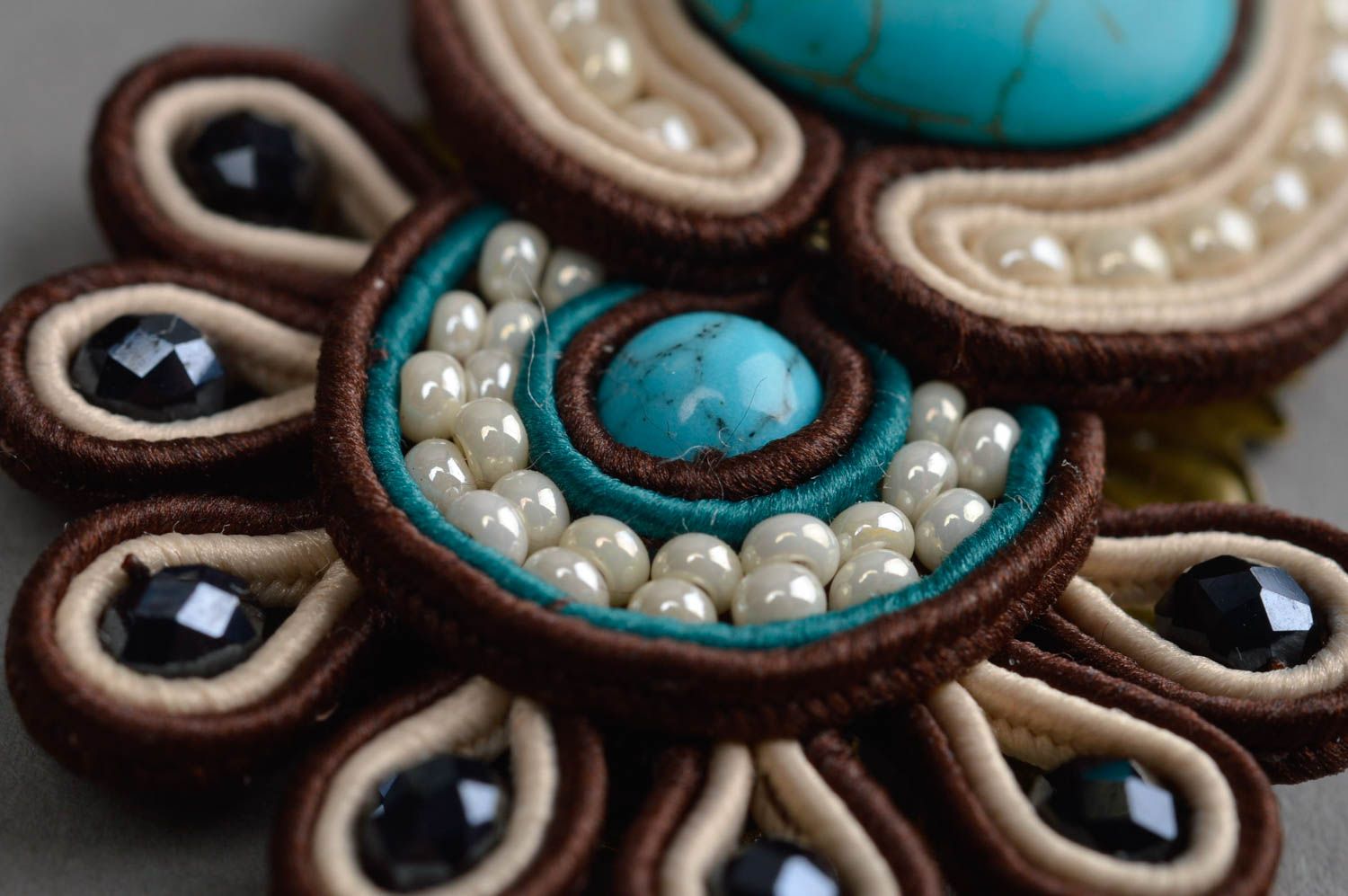 Orecchini di perle fatti a mano lunghi accessorio originale bello da donna
 foto 5