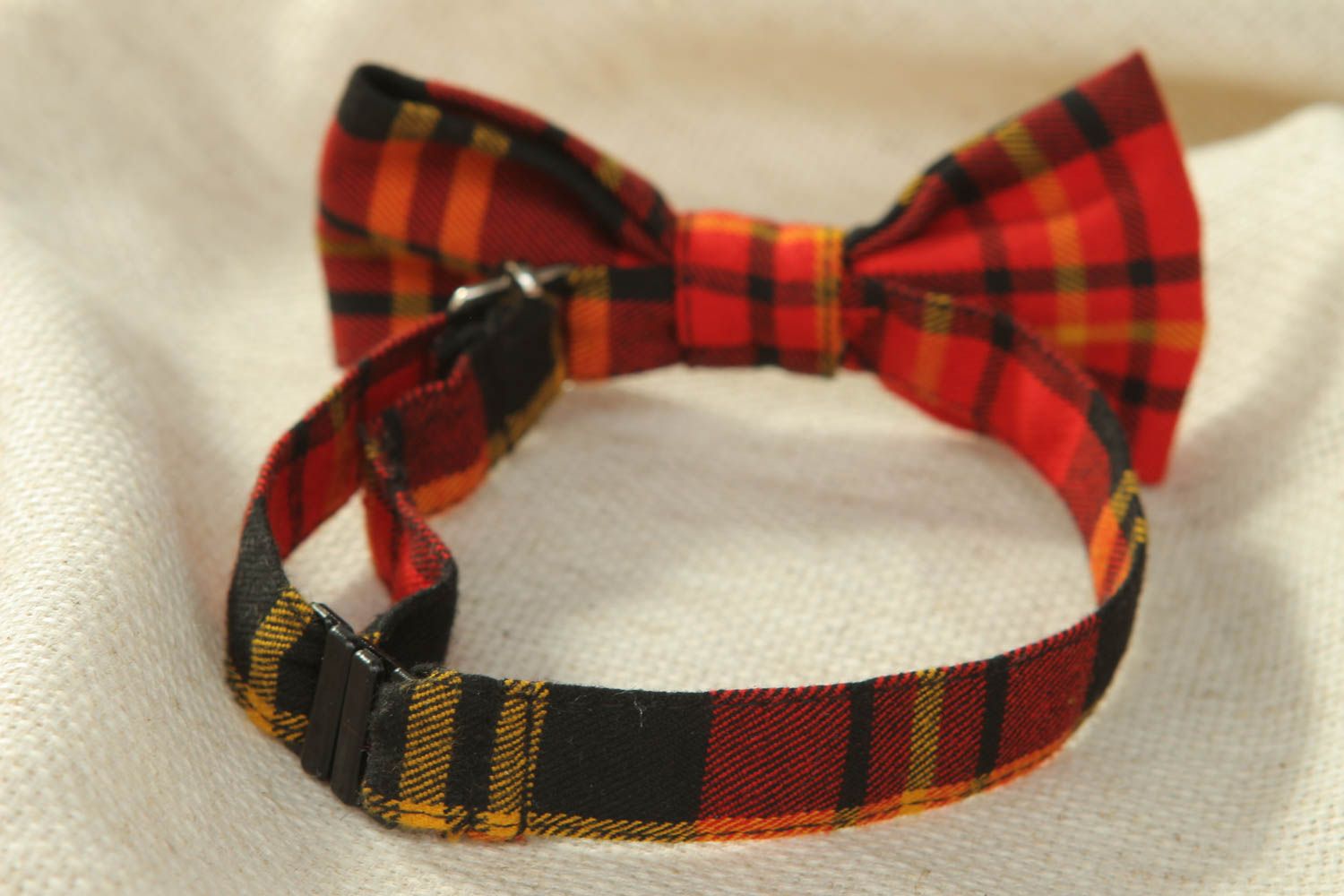 Checkered woolen fabric bow tie photo 3