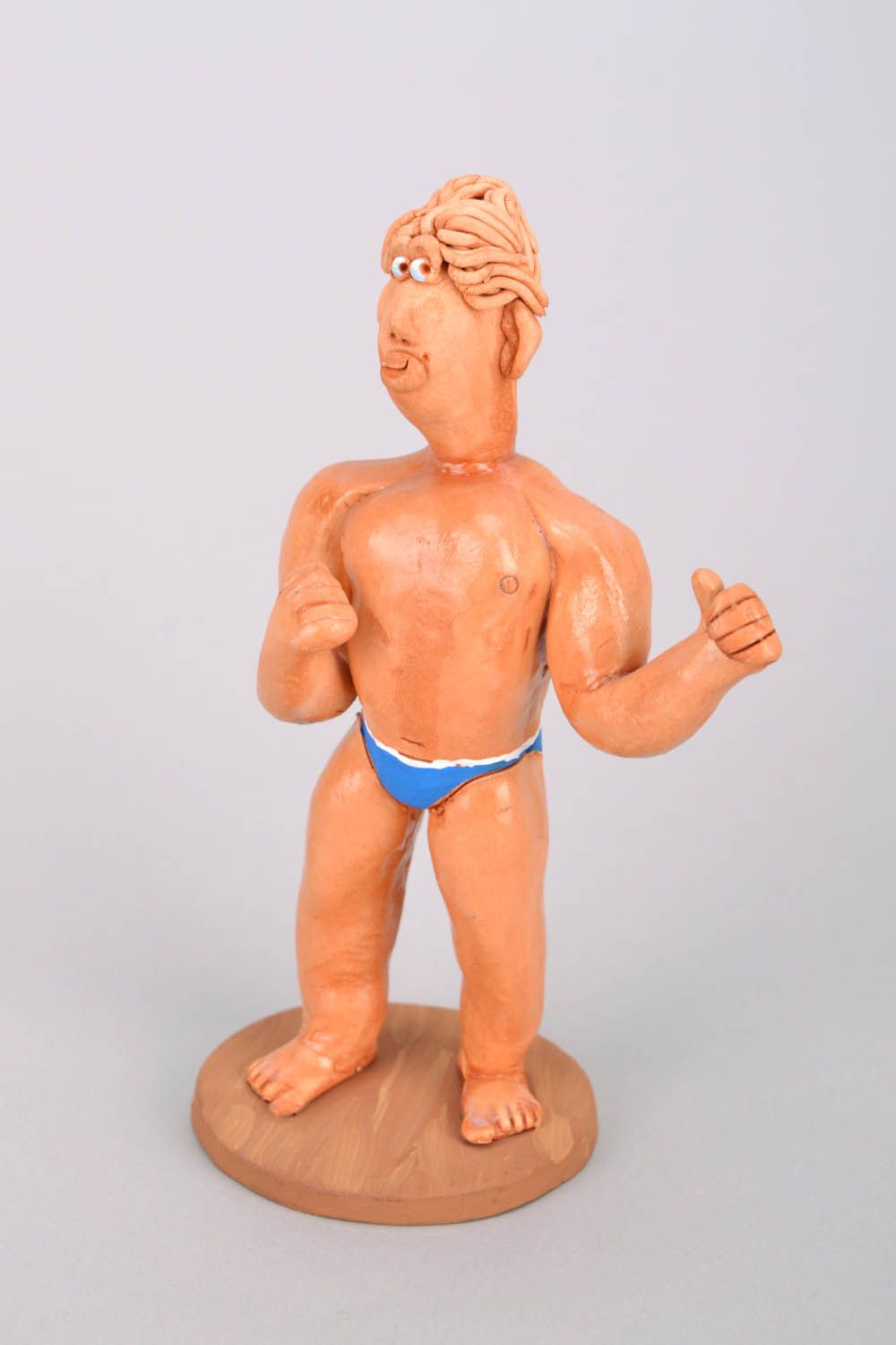 Statuetta buffa in argilla fatta a mano figurina decorativa in ceramica  foto 2