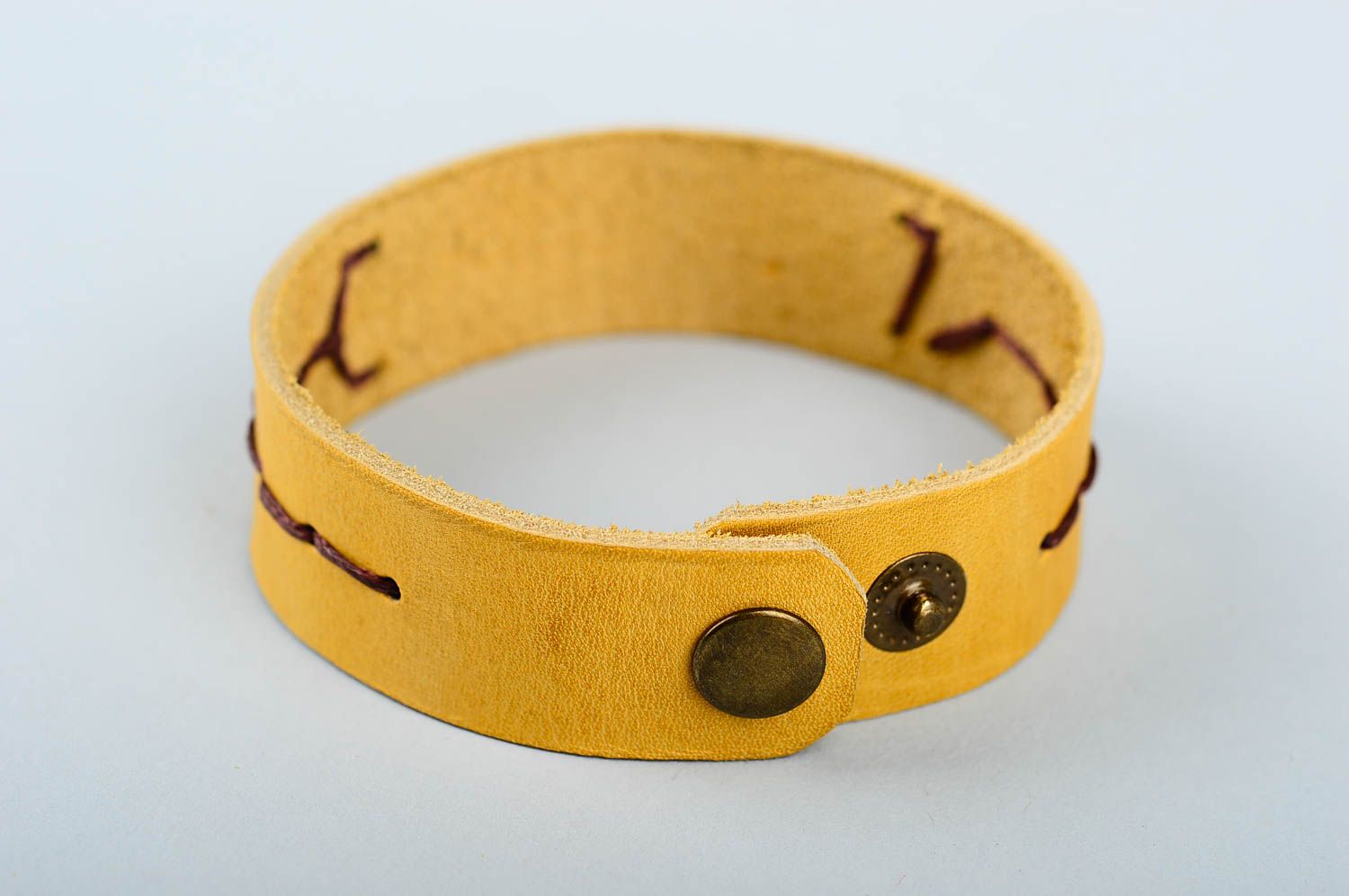 Кожаный браслет ручной работы браслет на руку желтое украшение из кожи фото 5