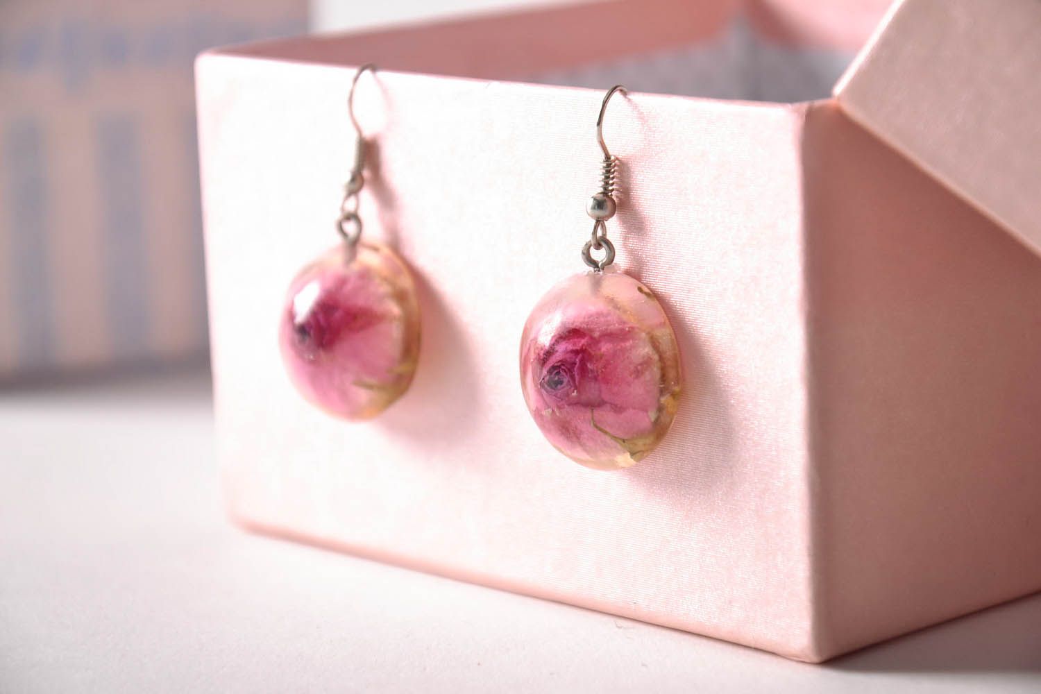 Earrings made of rose buds photo 2