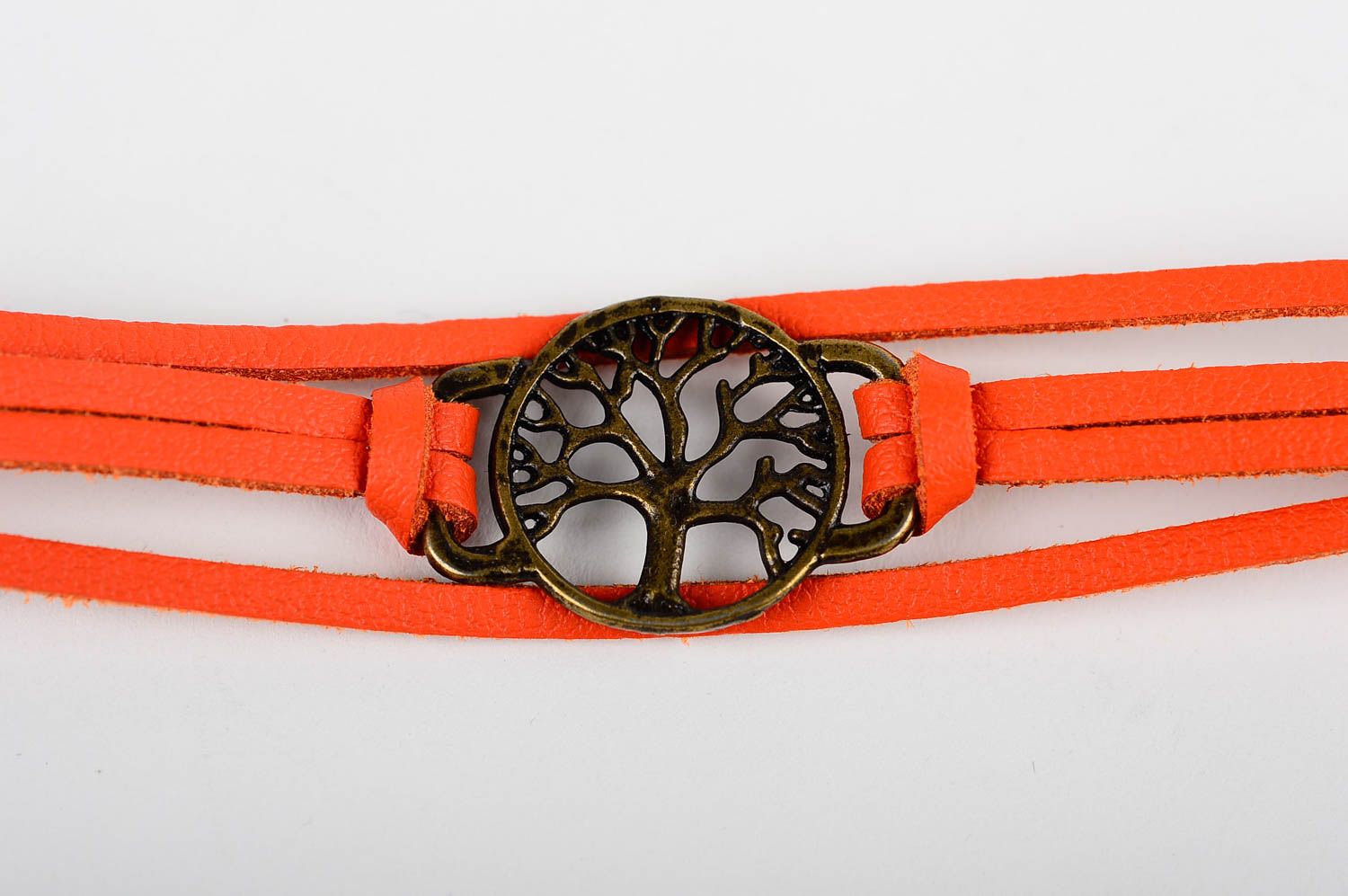Кожаный браслет хэнд мэйд браслет на руку оранжевый яркий украшение из кожи фото 4