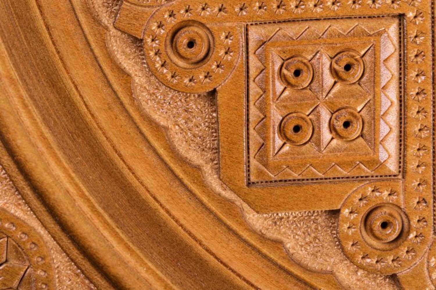 Carved decorative plate made ​​of wood photo 4