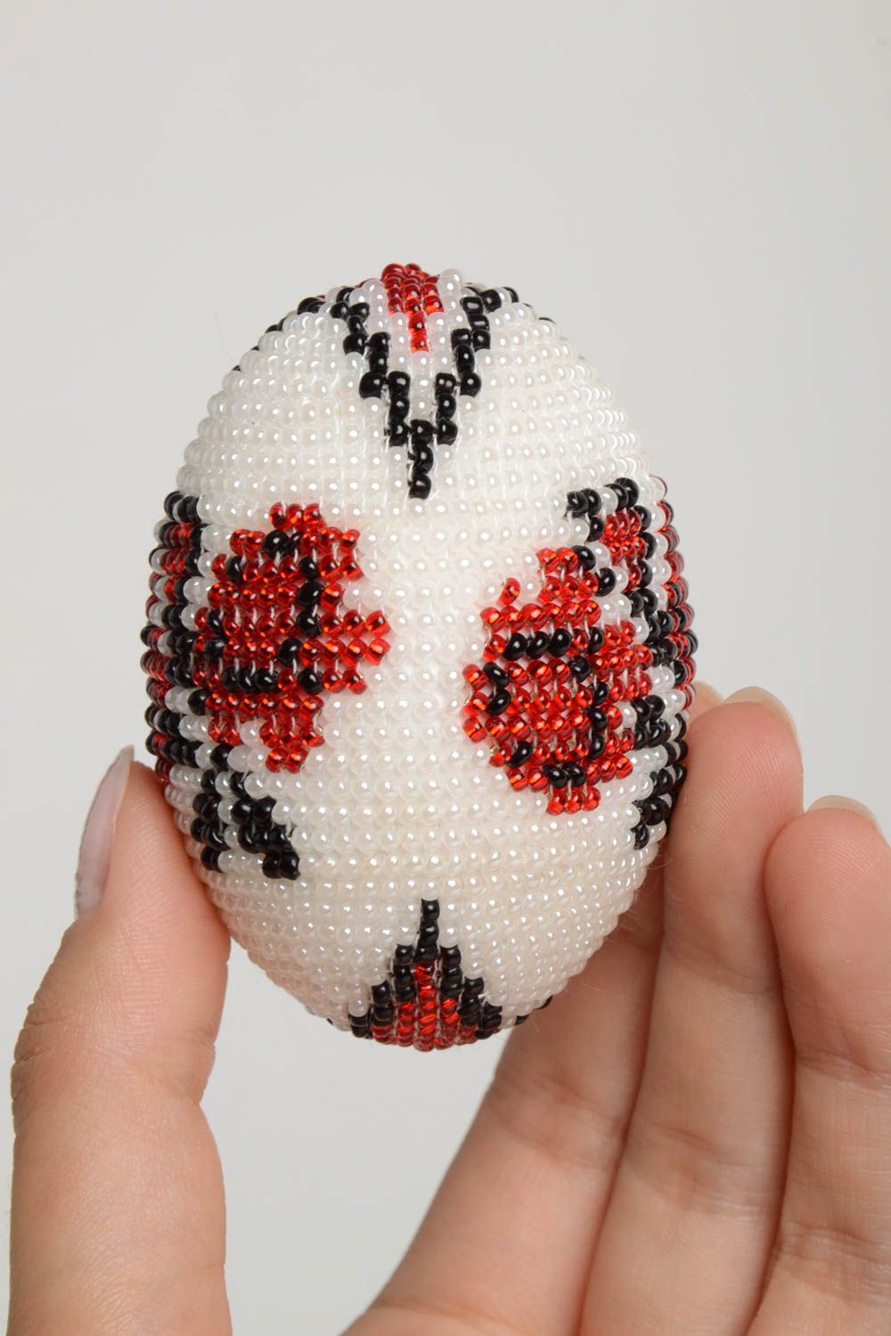 Beautiful Easter egg handmade designer home decor cute beaded souvenir egg photo 5