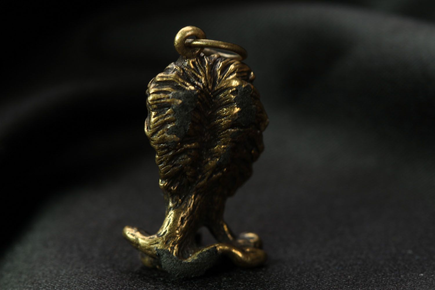 Pingente de bronze feito à mão Leãozinho  foto 2