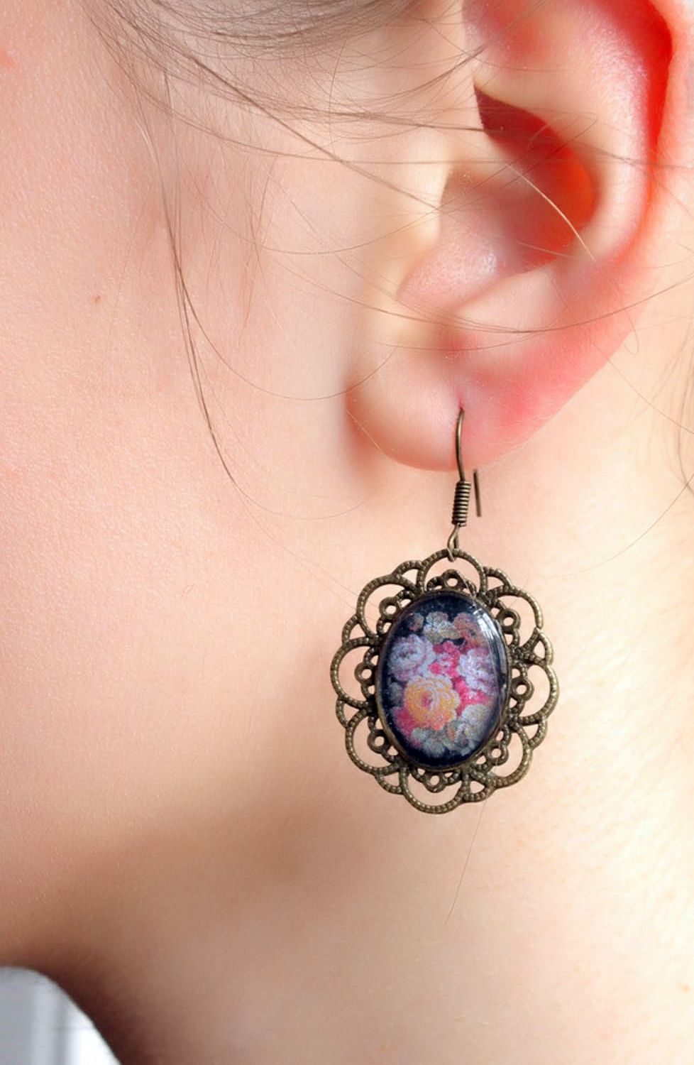 Earrings with lace trimming photo 1