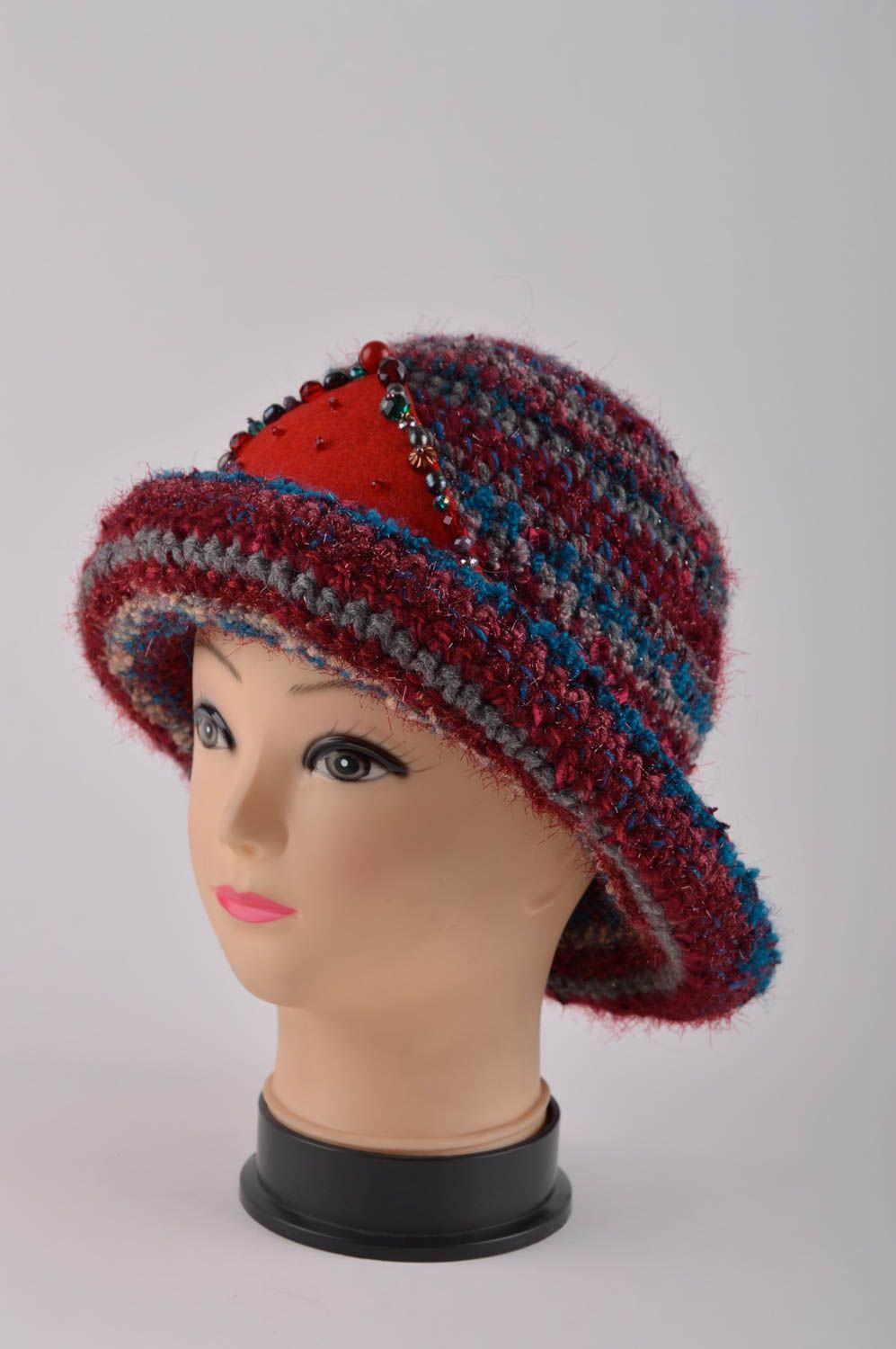 Женская шляпа ручной работы головной убор вязаная шляпа оригинальная красивая фото 2