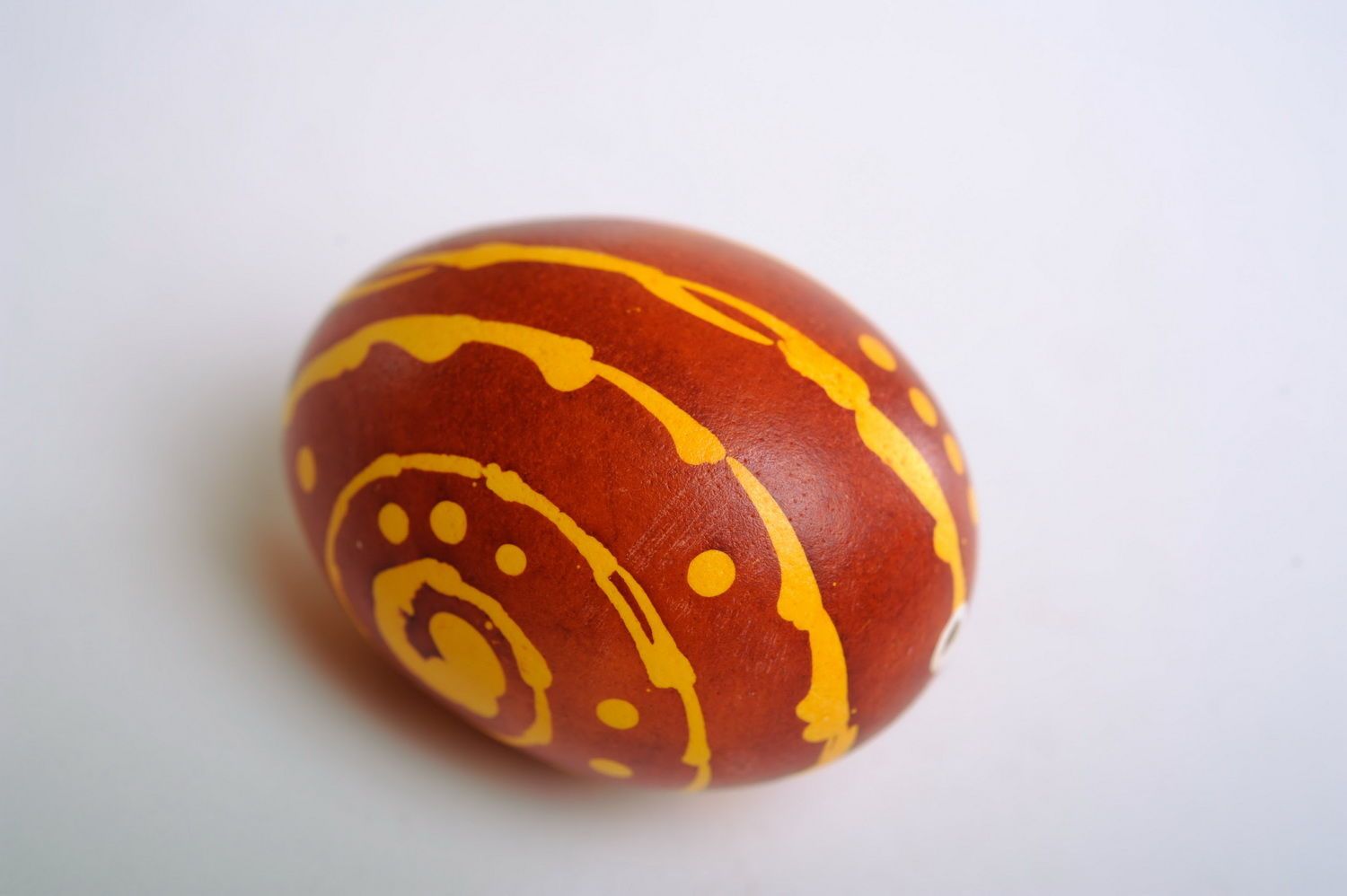Ovo de Páscoa pintado a mão foto 2
