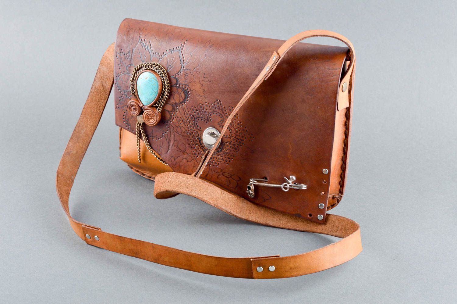 Bolso de cuero artesanal marrón y estiloso accesorio para mujer regalo original foto 1